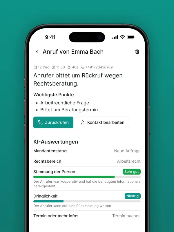 Anrufzusammenfassung einer Kanzlei in der Safina AI App. Der Anrufer bat um einen Rückruf wegen Rechtsberatung im Arbeitsrecht. Die KI-Auswertungen zeigen den Mandantenstatus 'Neue Anfrage', das Rechtsbereich 'Arbeitsrecht', eine sehr gute Stimmung der Person und eine niedrige Dringlichkeit.