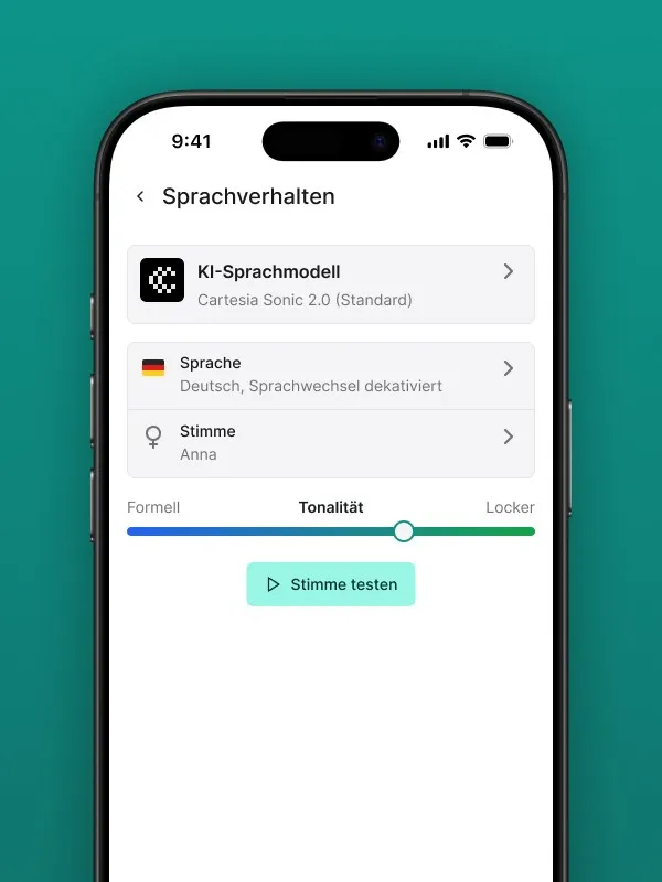 Screenshot der "Sprachverhalten"-Einstellungen in der Safina AI App. Zeigt Optionen für das KI-Sprachmodell (Cartesia Sonic 2.0 Standard), Sprache (Deutsch, Sprachwechsel deaktiviert) und Stimme (Anna). Ein Schieberegler zur Anpassung der Tonalität von "Formell" zu "Locker" und ein "Stimme testen" Button sind ebenfalls vorhanden. Demonstriert die detaillierte Personalisierung der Sprachausgabe der Safina AI Telefonzentrale.